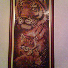 Работа «Тигрица с тигренком»
