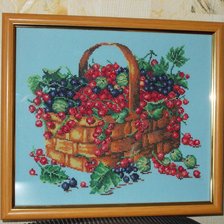 Работа «Лукошко с ягодами»