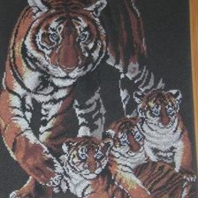 Работа «Тигрица с тигрятами»
