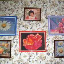 Работа «Мои цветы, в середине - главный цветок моя внучка.»