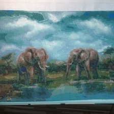 Работа «слоны на водопаде»