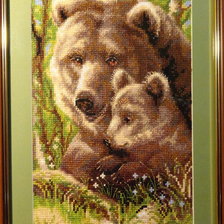 Работа «медведица с медвежонком от фирмы риолис»
