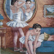 Работа «Bailarina en espejo»