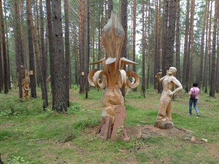 Деревянные скульптуры под открытым небом №127511