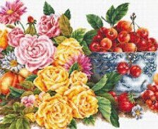 Оригинал схемы вышивки «Цветы и ягоды» (№41173)