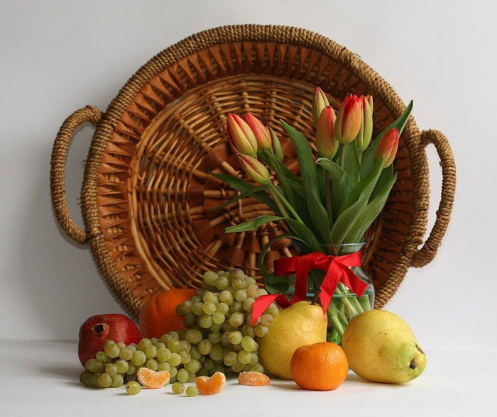 натюрморт - тюльпаны, груши, натюрморт, цветы, фрукты, яблоки - оригинал