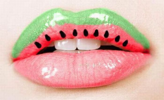 Lips - губы - оригинал