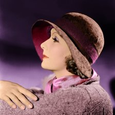 Оригинал схемы вышивки «Грета Гарбо Фиолетовый туман» (№191709)