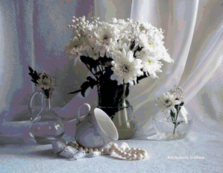 белый натюрморт - натюрморт, хризантемы, букет, цветы - предпросмотр