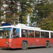 троллейбус 2053