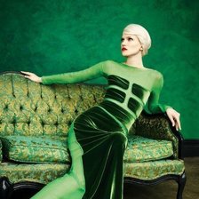Схема вышивки «Девушка в зеленом.»