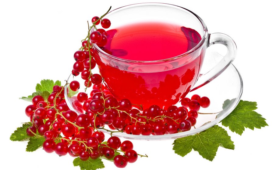 Чай с красной смородиной - красная смородина, чай, ягоды, чашечка, посуда, ягодки - оригинал