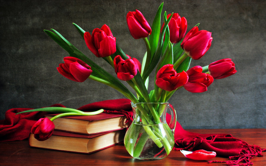 Красные тюльпаны - тюльпаны, цветы - оригинал