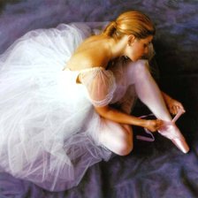 Оригинал схемы вышивки «Балерина надевает пуанты» (№285693)