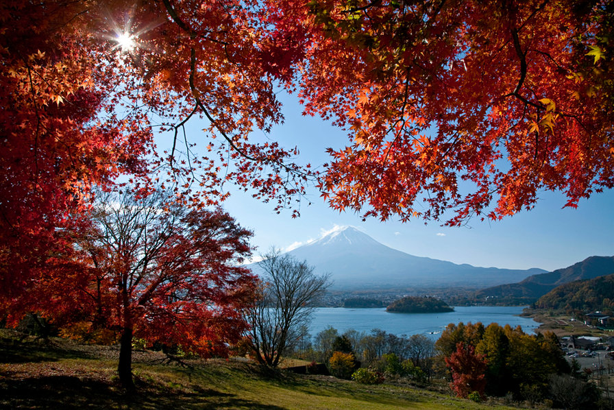 осень - природа. пейзаж. горы. озеро. осень.япония - оригинал
