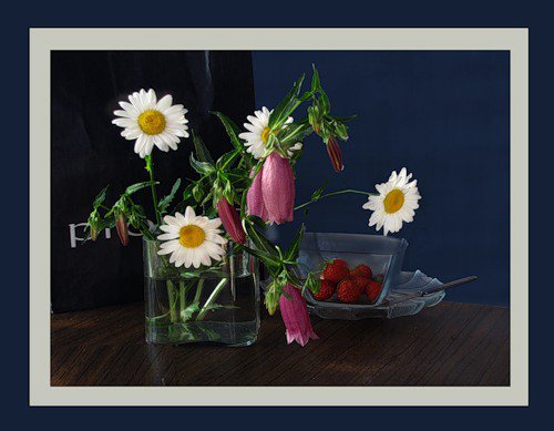 №365548 - натюрморт, цветы, ягоды, букет - оригинал
