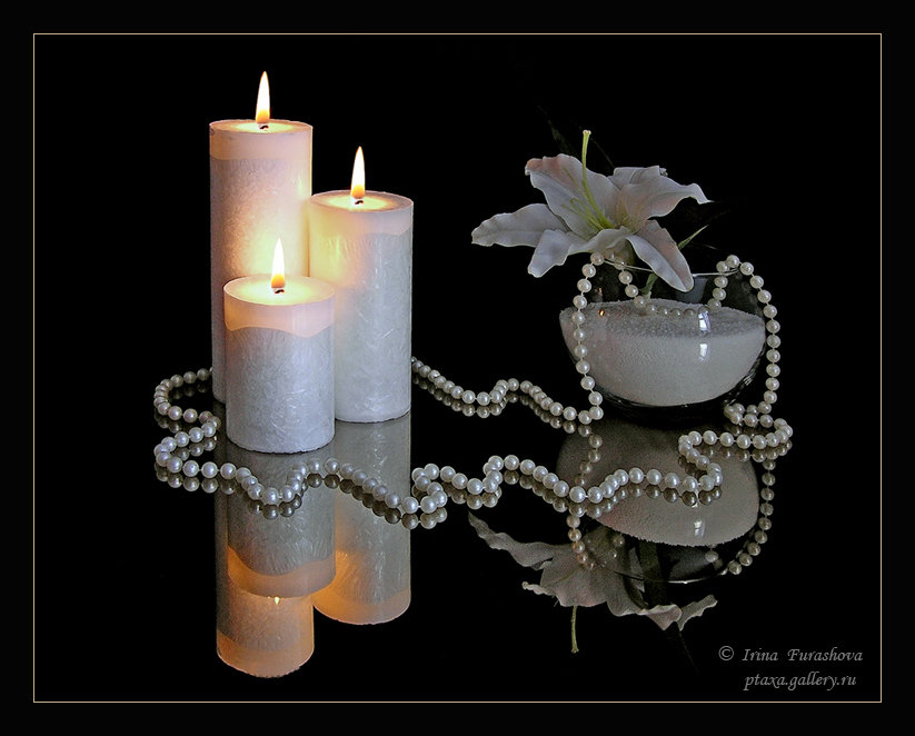 №403175 - цветы, отражение, свечи, бусы, натюрморт, _irina_ - оригинал