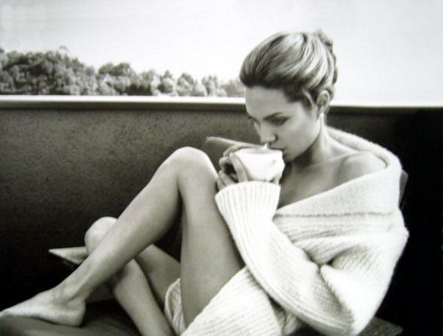 Анджелина Джоли - пробуждение, утро, джоли, кофе - оригинал