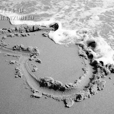 Схема вышивки «сердце на песке»