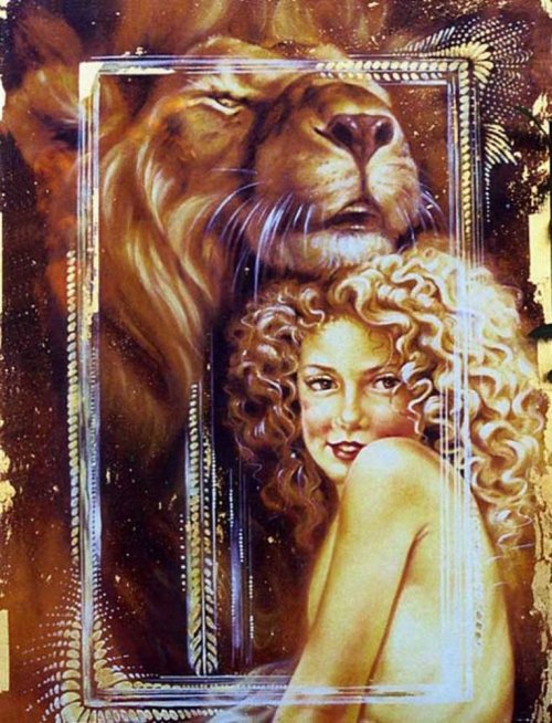 Серия "Она" - животные, девушка, львы - оригинал