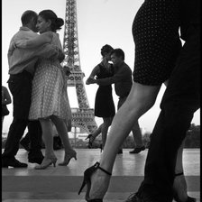 танец в париже