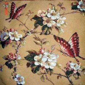 Цветы яблони и бабочки - подушка, бабочки, цветы - оригинал