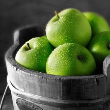 зеленые яблочки
