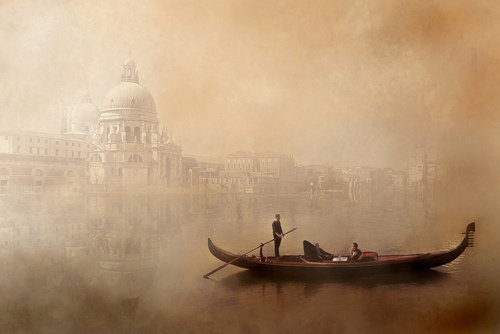 в Венеции - река, канал, туман, вода, гондола, картина, люди - оригинал