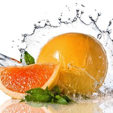 Апельсин в воде