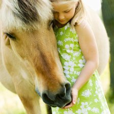 Оригинал схемы вышивки «Девочка и лошадь» (№729227)