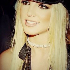 Оригинал схемы вышивки «Britney Spears» (№765069)