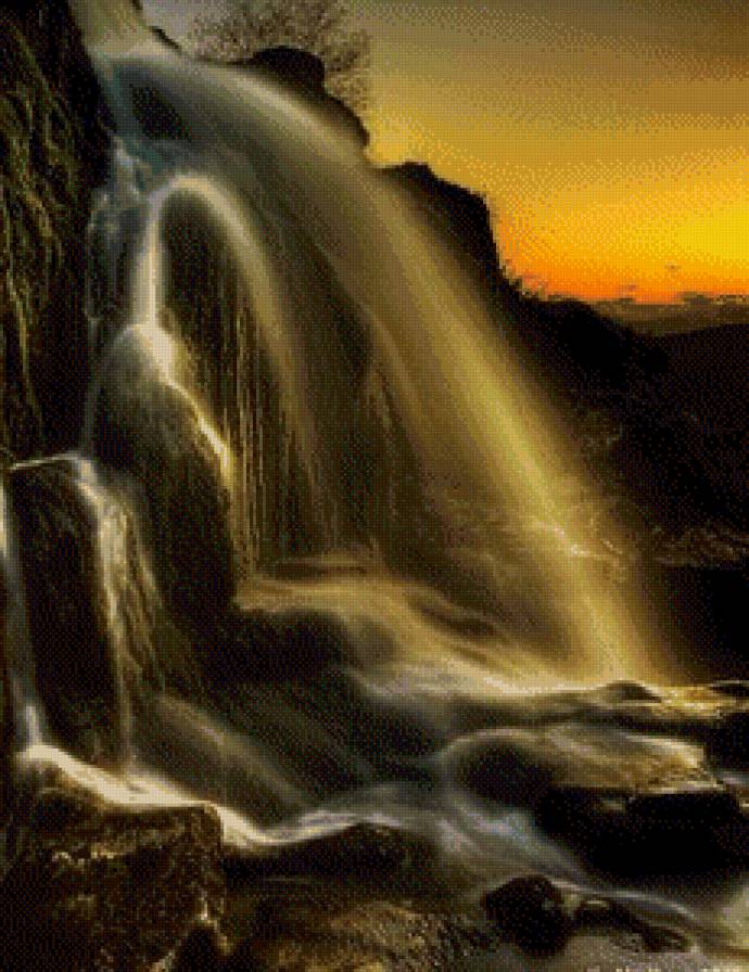 водопад в горах - горы, водопад, ночь - предпросмотр
