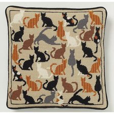 Оригинал схемы вышивки «подушка "Веселые коты"» (№882629)