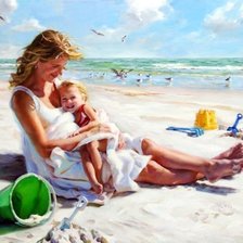 мать с ребёнком на пляже