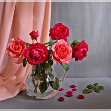 Оригинал схемы вышивки «розы в вазе» (№1041191)