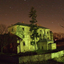 Замок Люборадз лунной ночью