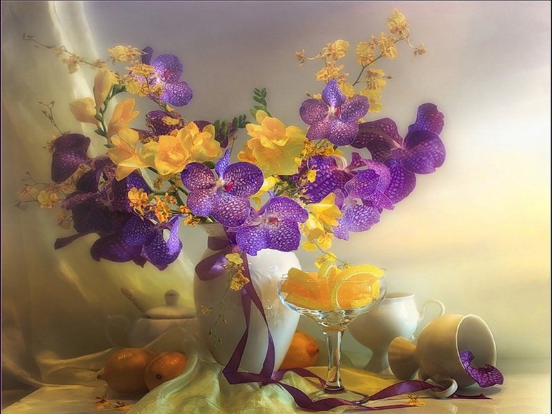 натюрморт - вазза, цветы, лимон - оригинал