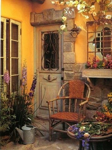 Задний дворик - европа, кресло, двор, цветы - оригинал