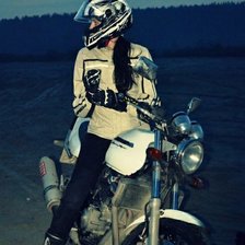 Оригинал схемы вышивки «Девушка на мотоцикле» (№1647803)