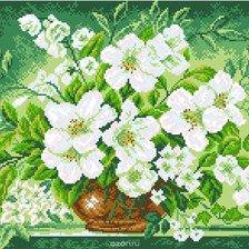 Оригинал схемы вышивки «цветы на зелёной канве» (№1680127)