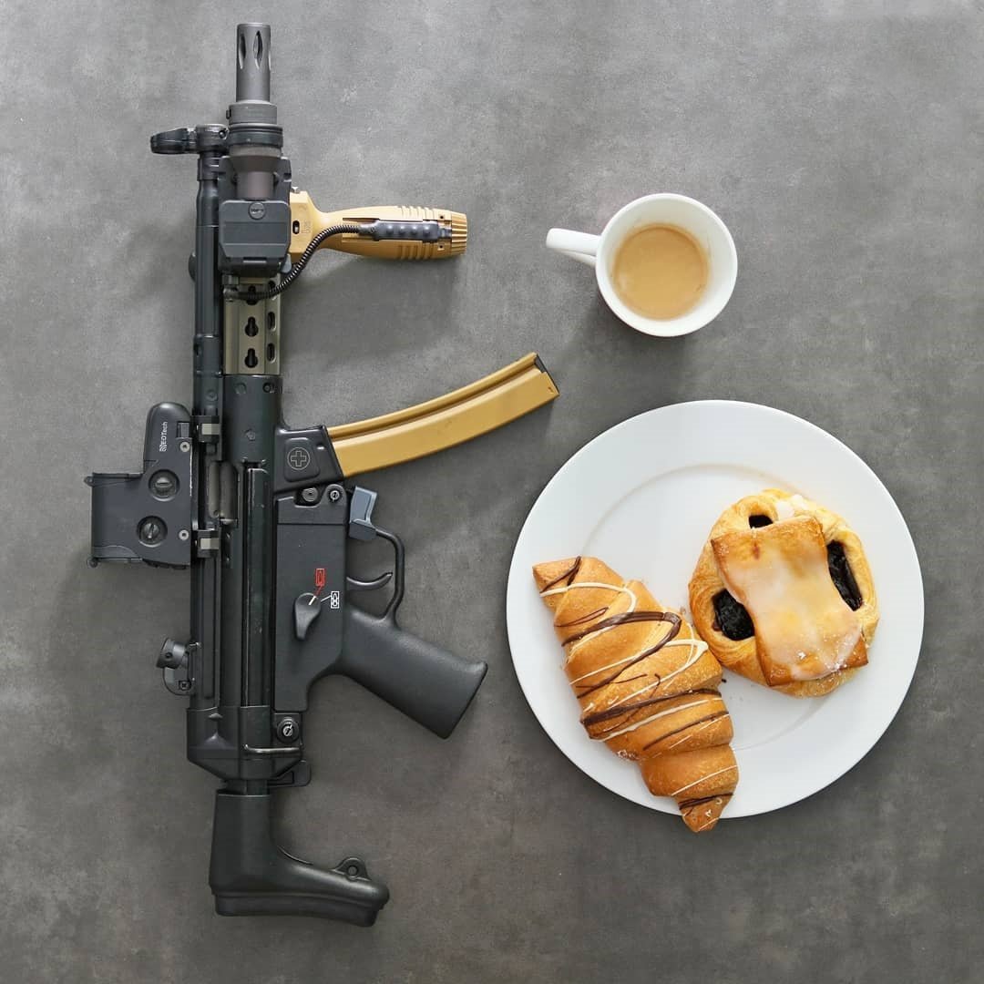 Завтрак киллера - еда, оружие - оригинал