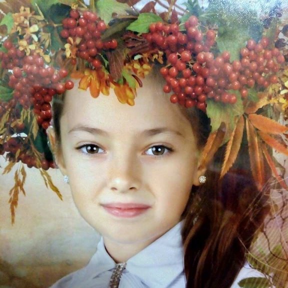 Русская очаровашка - венок, ягоды, листья, девочка - оригинал