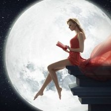 девушка на фоне луны
