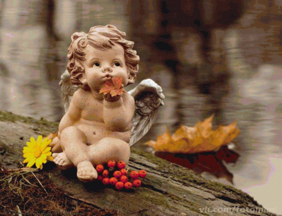 Ангел в осени - осень, статуэтка, рябина, ангел, листья - предпросмотр