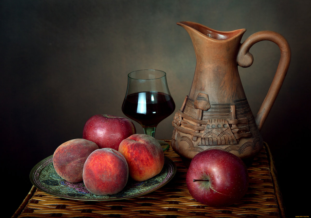 Персики и яблоки - натюрморт, персики, яблоки, кувшин, вино - оригинал