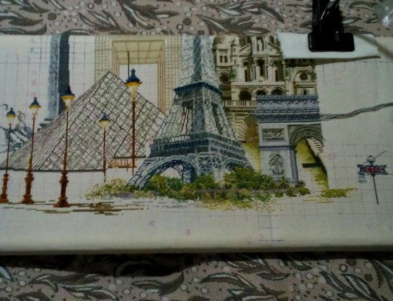Этап процесса «Париж из серии "Города"»