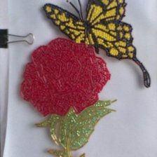 Работа «Цветок и бабочка из бисера»