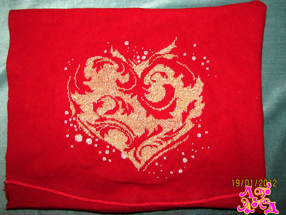 Работа «Подушка с сердечком»