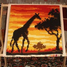 Работа «Жираф на закате»