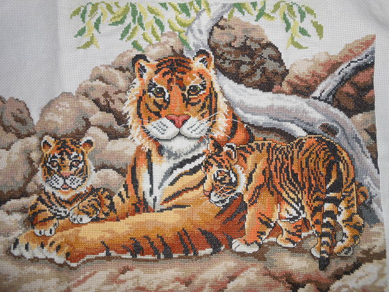 Работа «Семейство тигров»